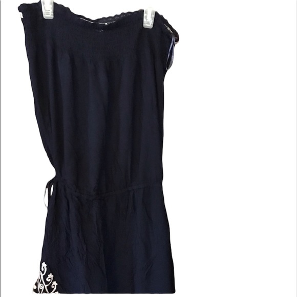 Swimsuit coverup - Picture 3 of 4